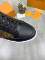 Louis Vuitton Sneaker Calfskin Monogram Pattern In Brown - Image 5