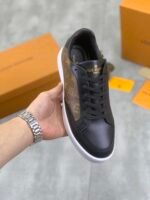 Louis Vuitton Sneaker Calfskin Monogram Pattern In Brown - Image 2
