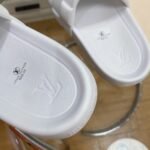 Louis Vuitton Slide White - Image 4
