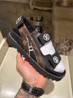 Louis Vuitton Paseo Flat Comfort Sandals Black 1Ab0Xt - Image 8