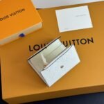 Iconic Set: Louis Vuitton Coussin Pm And Victorine Wallet - Image 9