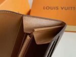 Louis Vuitton Emilie Wallet Monogram Canvas 19Cm - Image 3