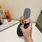 Gucci Double G Thong Leather Pink - Image 4