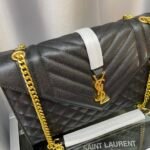 Saint Laurent Envelope Chain Bag In Mix Matelasse Grain De Poudre Embossed Leather 31Cm - Image 5