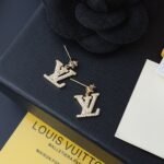 Louis Vuitton Lady Lv Earrings Gold Tone M01844 - Image 4