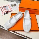 Hermes Kichu Ballet Flats Blanc H251170Z 90380 - Image 5
