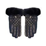 Chanel Gloves With Black Fur In Black