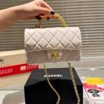 Chanel Wallet On Chain And Resin With Gold Tone Metal White 20Cm Ap3767 B16284 10601 - Image 2