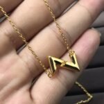 Louis Vuitton Volt Upside Down Pendant Yellow Gold Necklace Q93868 - Image 2