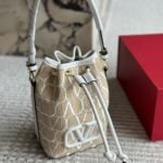 Valentino Mini Vlogo Signature Bucket Bag In Toile Iconographe Beige 22Cm - Image 2