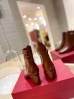 Valentino Garavani Tan Go Ankle Boot In Calfskin Leather Brown - Image 8
