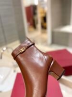 Valentino Garavani Tan Go Ankle Boot In Calfskin Leather Brown - Image 7