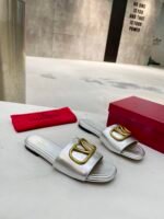 Valentino Garavani Vlogo Signature Slide Sandal Silver - Image 6