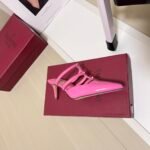 Valentino Garavani Rockstud Wispy Mule In Calfskin Magenta - Image 5
