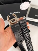 Chanel Women’S Pearl Circle Belt Red 30Mm - Image 3