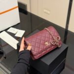 Chanel Wallet On Chain Gold Tone Metal Burgundy 19Cm AP3304 B10706 NN276 - Image 2