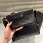 Chanel Medium Shopping Bag And Gold Tone Metal Black 35Cm As5463 B20565 94305 - Image 4
