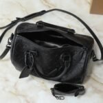 Louis Vuitton Speedy P9 Bandoulière Ultra Black 26cm - Image 6