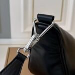 Prada Triangle Shoulder Bag Black 27Cm - Image 8