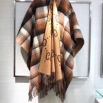 Gucci Reversible GG Wool Cape Poncho Beige 185cm 553118 4G200 9764 - Image 3