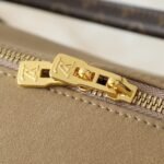Louis Vuitton GM Express Travel Hazelnut 45Cm M26451 - Image 9