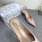 Valentino Vlogo The Bold Edition Slingback Pumps In Patent Leather 60Mm In Beige Rose - Image 4