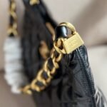 Chanel Gabrielle Bag Black 22cm - Image 3