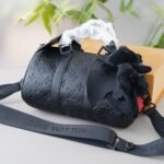 Louis Vuitton Keepall Bandoulière 25 Monogram Taurillon Black 24cm M20900 - Image 3