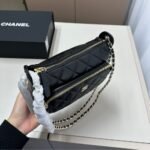 Chanel Shoulder Crossbody Bag With Chain Black 20cm - Image 4