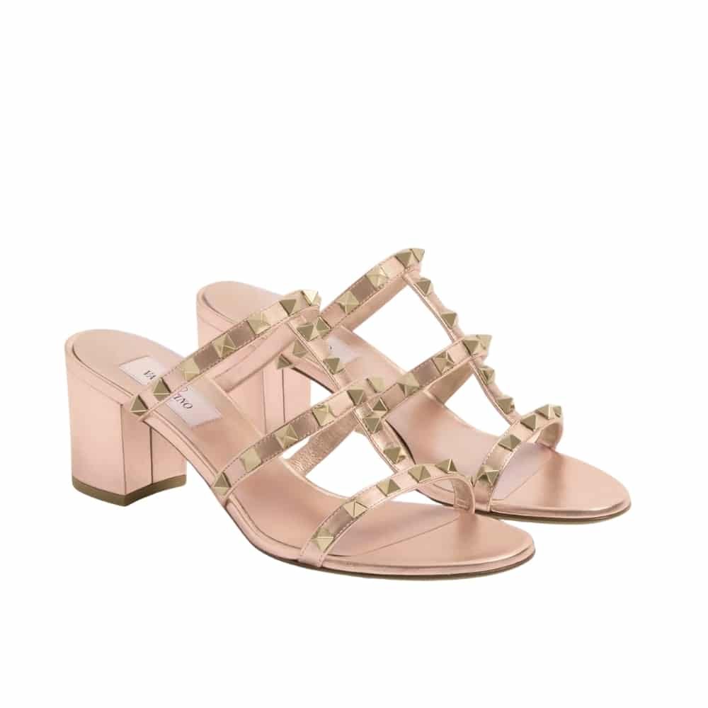17-1-5 Valentino Garavani Rockstud Slide Sandal In Laminated Nappa Beige 7W2S0C47Vod P45 - Image 1