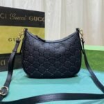 Gucci Gg Emblem Small Shoulder Bag Black 23Cm 815409 Aaeem 1000 - Image 3