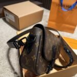 Louis Vuitton Montsouris Messenger PM​ Monogram Macassar Canvas Brown 19Cm M47060 - Image 4