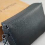 Louis Vuitton Pilot Bag Black 29Cm - Image 8