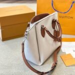 Louis Vuitton Mahina Leather Haumea Bag White 30Cm - Image 6