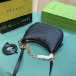 Gucci Gg Emblem Small Shoulder Bag Black 23Cm 815409 Aaeem 1000 - Image 8