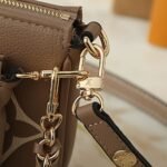 Louis Vuitton Multi Pochette Accessoires Monogram Empreinte Greige 25Cm - Image 6