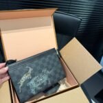 Louis Vuitton Pochette Voyage MM Damier Graphite Stamps Black 27cm N64605 - Image 4