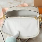 Louis Vuitton Diane Monogram Empreinte Leather White 24Cm M46388 - Image 9