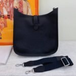 Hermes Clemence Evelyne Pm 25Cm Black Noir - Image 3