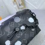 Louis Vuitton X Yayoi Kusama Steamer Wearable Wallet Monogram Eclipse Black 18cm - Image 5