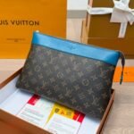 Louis Vuitton Pochette Voyage Souple Bag Blue 29Cm - Image 2