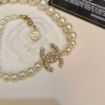Chanel Glass Pearls CC Necklace Gold Pearly A64757 Y20450 Z2048 - Image 5