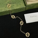 Gucci Interlocking Bracelet Yellow Gold ‎629904 J8500 8000 - Image 4