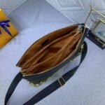 Louis Vuitton Coussin MM Black 34Cm M21264 - Image 6
