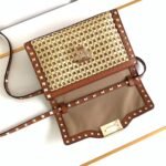 Valentino Garavani Rockstud Small Raffia Shoulder Bag Natural 22Cm - Image 5