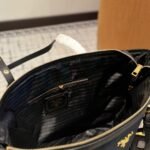 Prada Luxury Gallery Pocono Shoulder Black 34Cm - Image 5