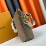 Louis Vuitton Coussin Hobo MM Galet Grey 30Cm M12071 - Image 3