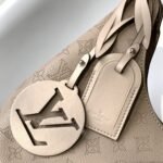 Louis Vuitton Carmel Mahina Leather Galet Grey 40cm M21775 - Image 9
