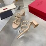 Valentino Garavani Rockstud Slide Sandal In Laminated Nappa Beige 7W2S0C47Vod P45 - Image 6
