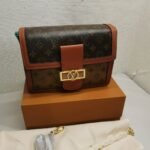 Louis Vuitton Dauphine MM Monogram Reverse 25Cm M45958 - Image 5